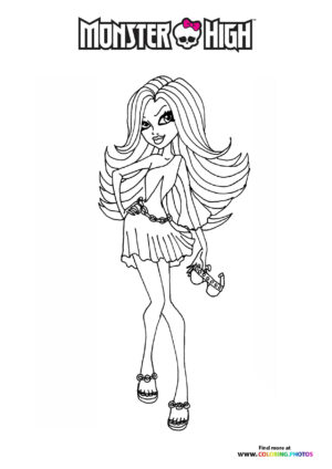 Draculaura in Stylish Outfit
