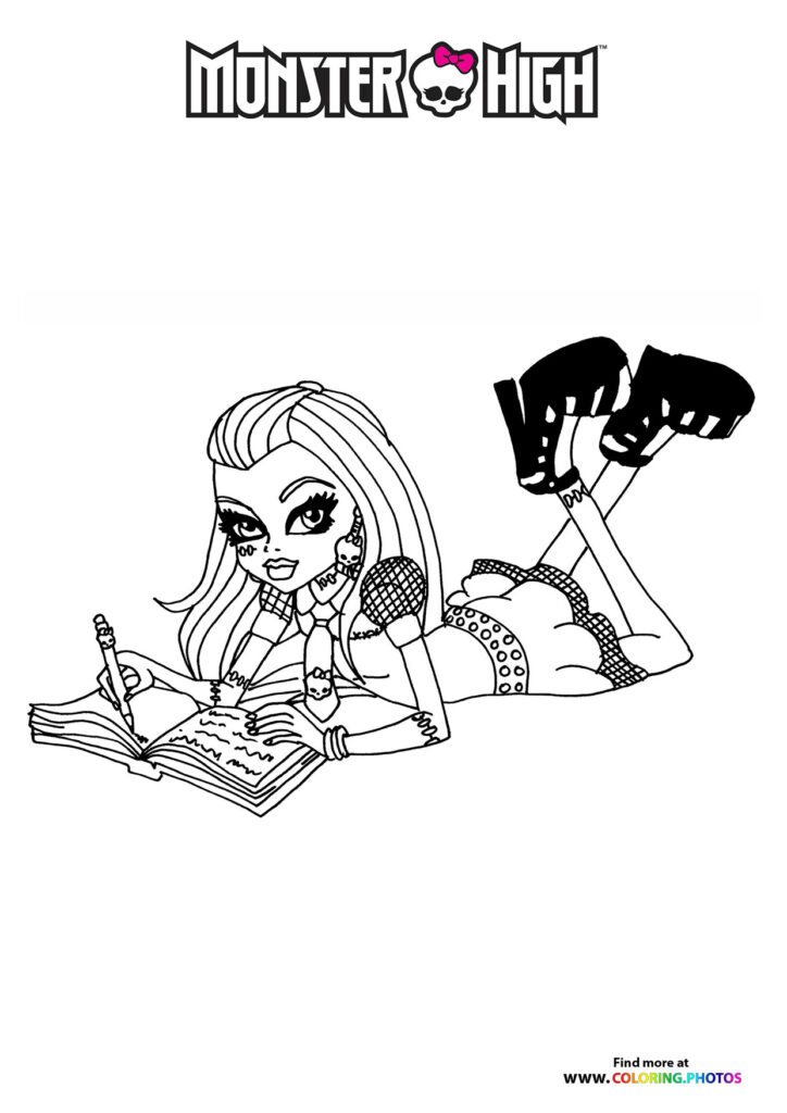 Frankie Stein Studying